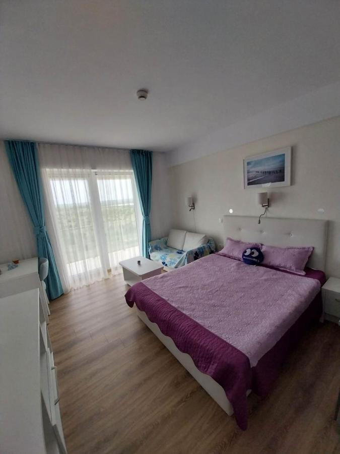Blaxy Resort Stefi Cu Acces La Piscine Gratuit Douăzeci şi Trei August Exteriér fotografie